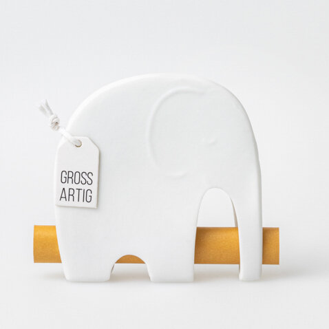 Kleine Aufmerksamkeit Elefant